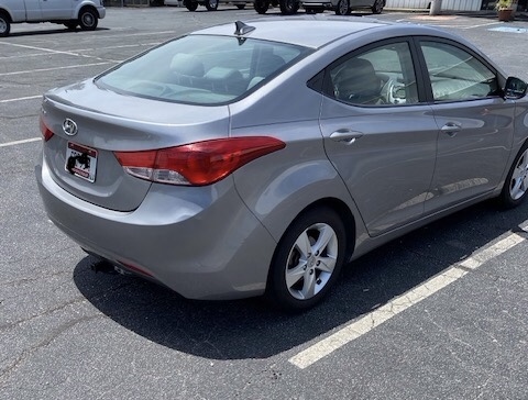2012 Hyundai Elantra Limited - Photo 9